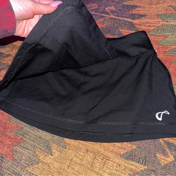 Athletic Skirt with Built in Shorts! - Picture 3 of 8